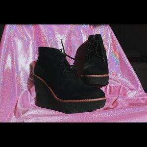 Urban Outfitters Platform boots